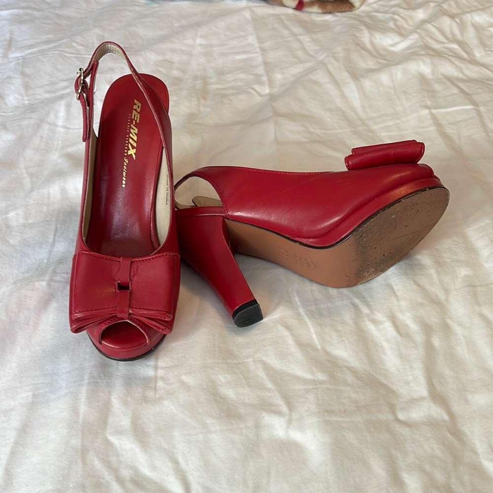 Re-mix vintage shoes size 7 Rita